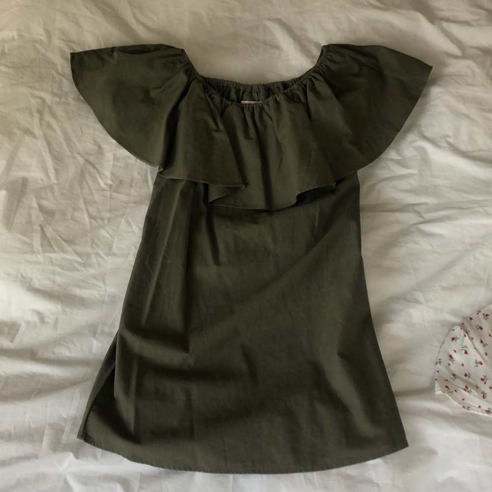 NWT off the shoulder linen dress